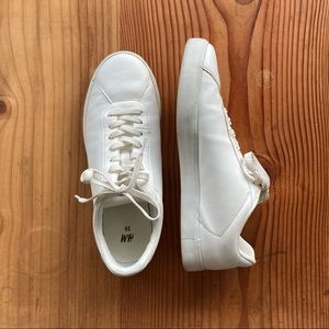 White Sneakers - H&M